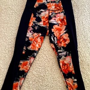 Betsy Johnson legging capris